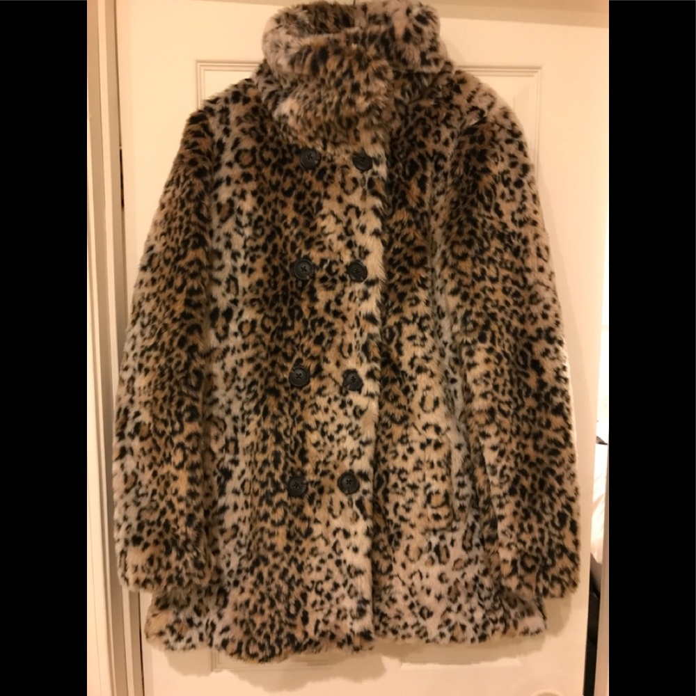 Leopard faux fur coat